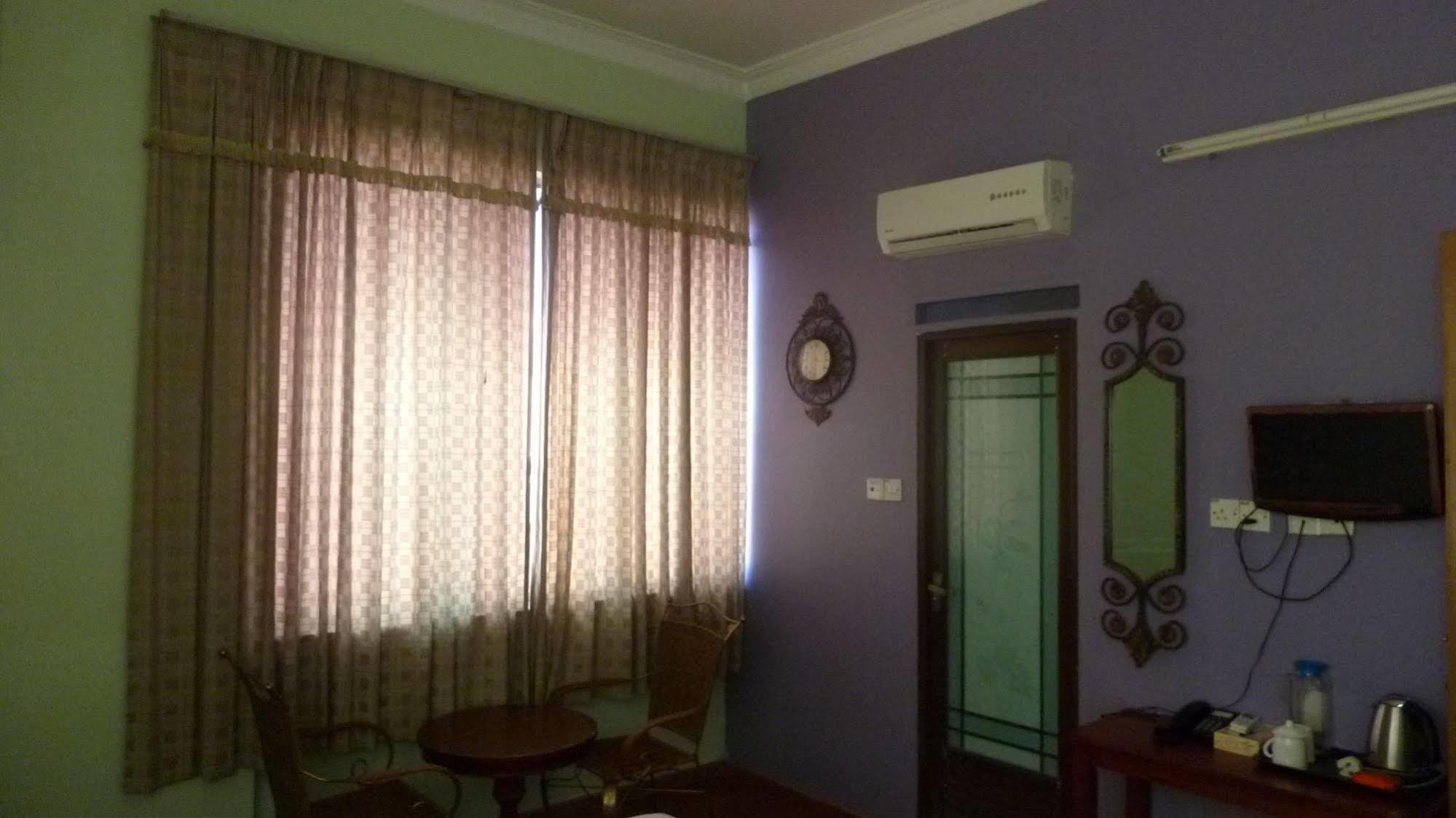 7 Hung Hung Inn Kota Kinabalu Zewnętrze zdjęcie