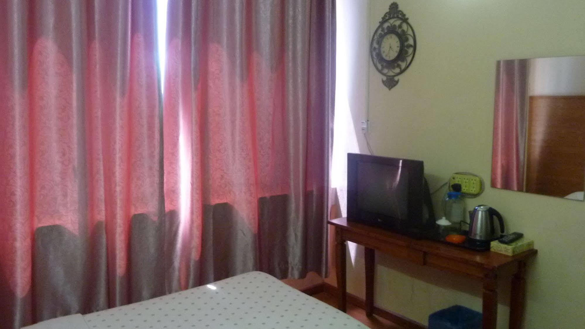 7 Hung Hung Inn Kota Kinabalu Zewnętrze zdjęcie