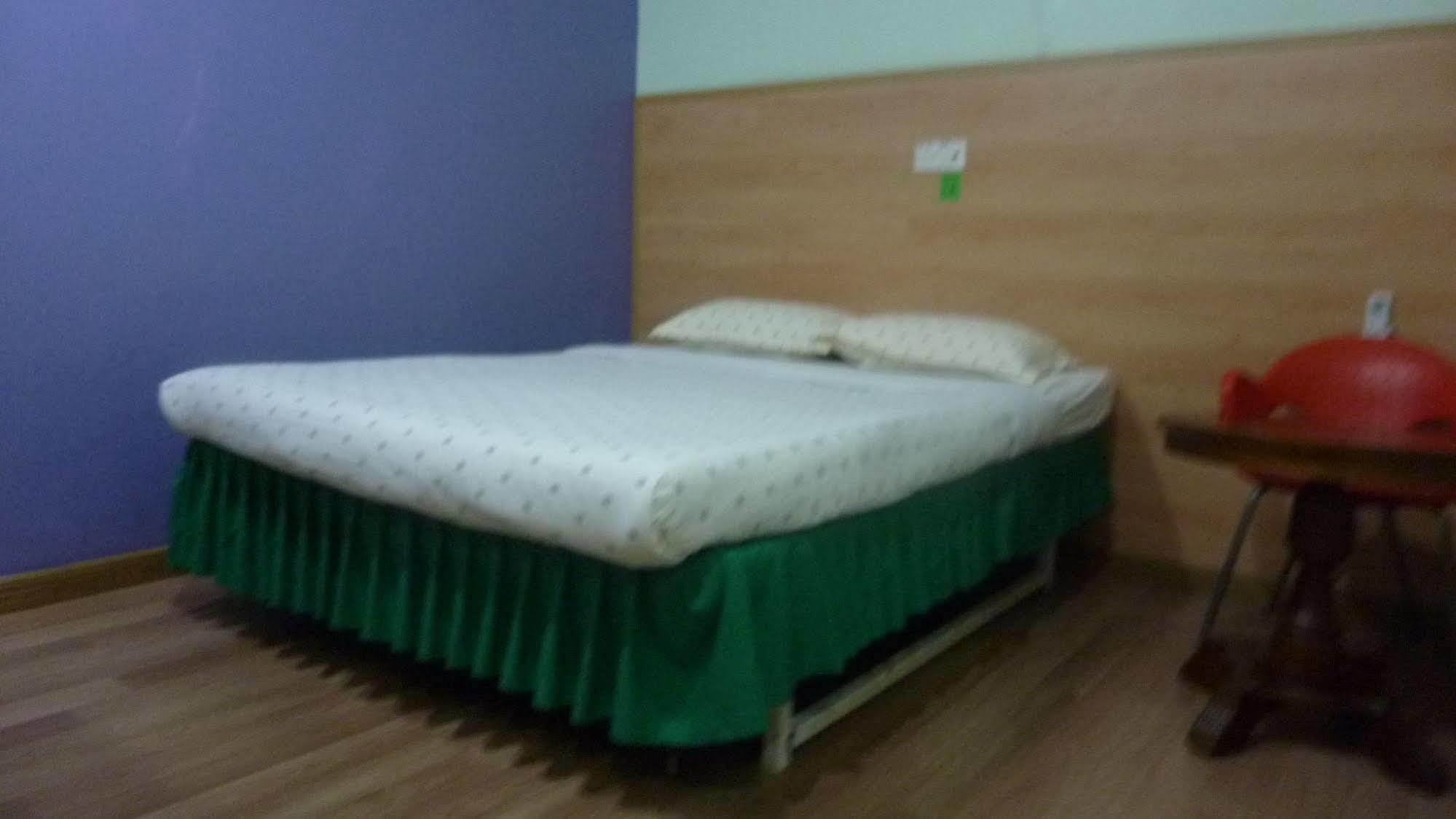 7 Hung Hung Inn Kota Kinabalu Zewnętrze zdjęcie